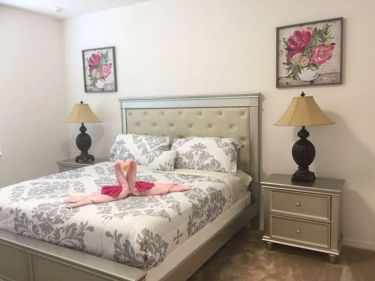 G7017-New Disney Vacation House Davenport Holiday home