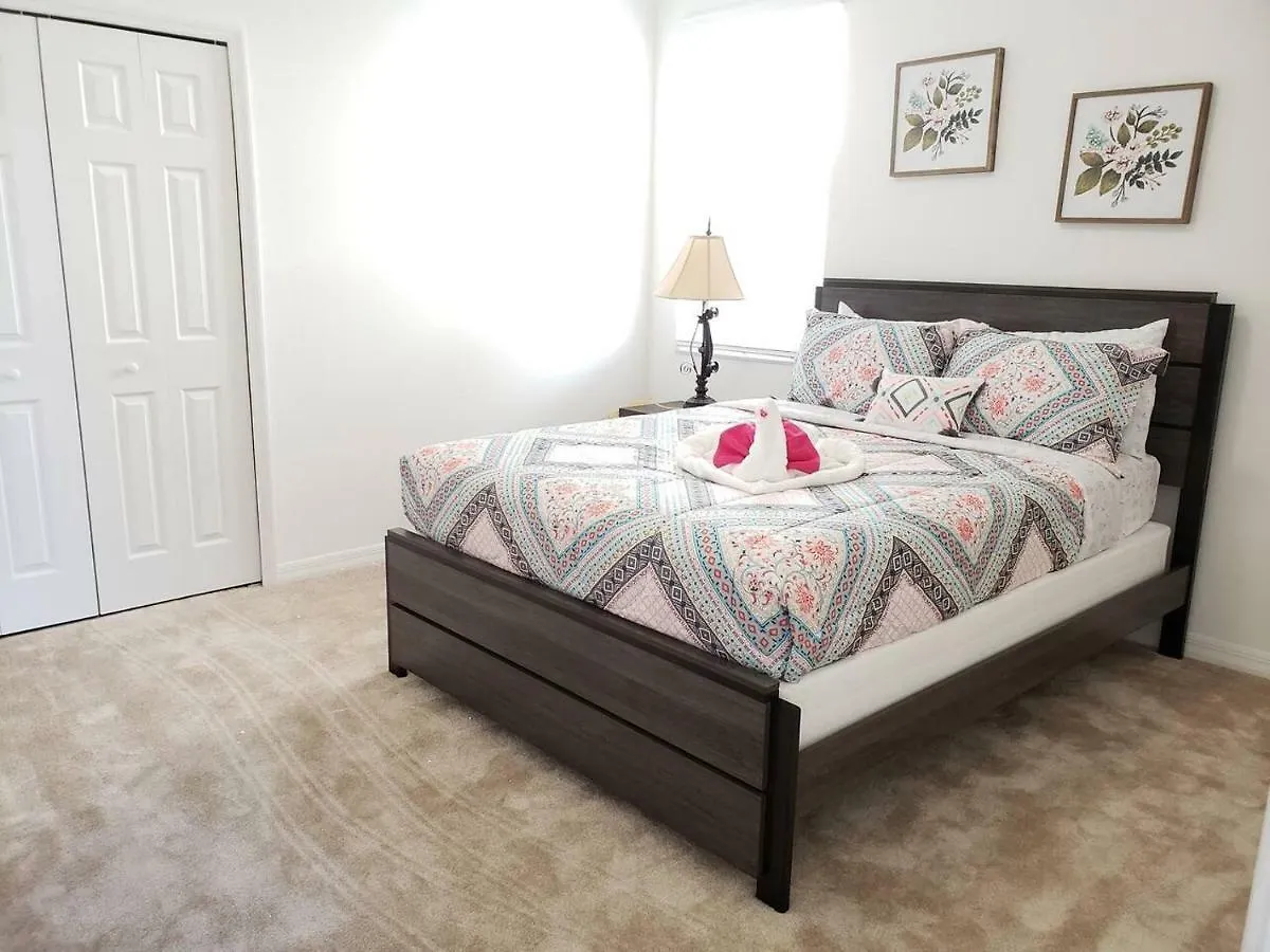 G7017-New Disney Vacation House Davenport Holiday home