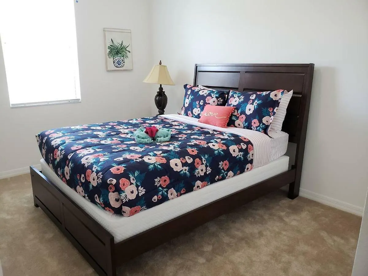 G7017-New Disney Vacation House Davenport